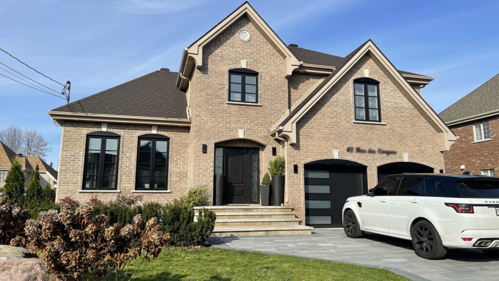 Custom Black Windows Vaudreuil Montreal